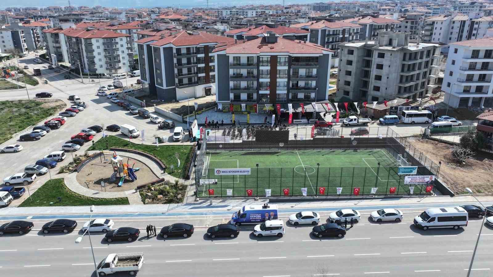 Denizli Büyükşehir Yenişafak’ta 3 parkı hizmete açtı