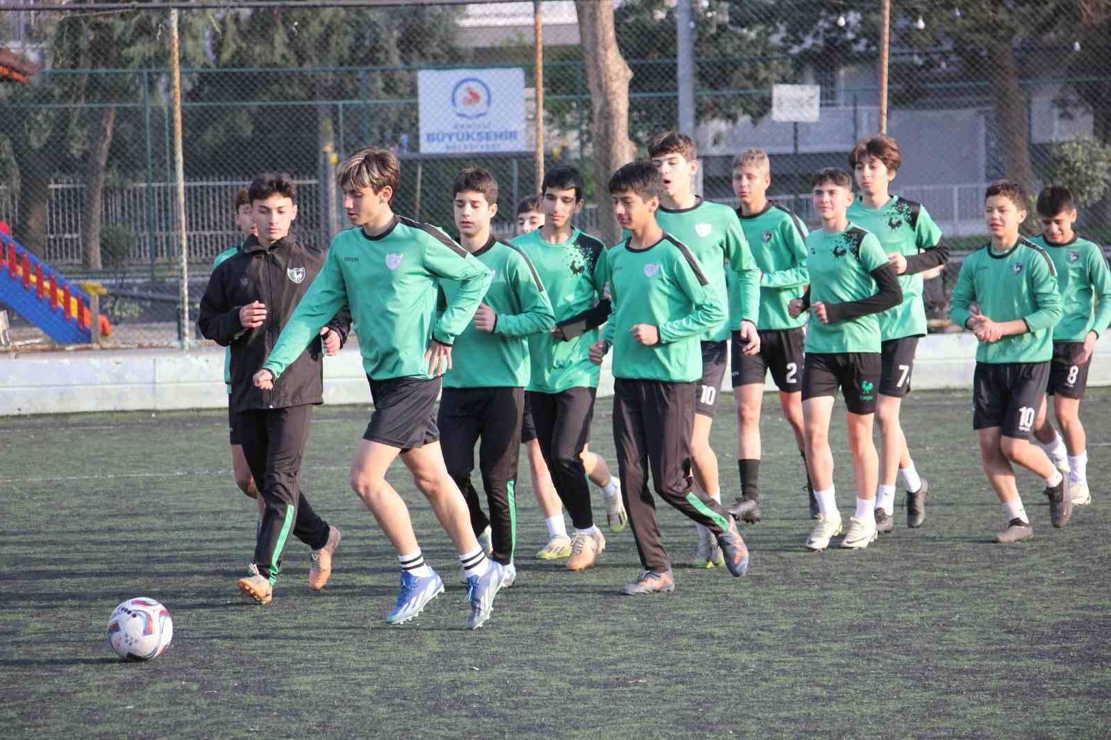 Denizlispor, Uşak’a 3 puan için gidiyor