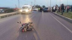 Otomobil ile çarpışan motosiklet sürücüsü hayatını kaybetti