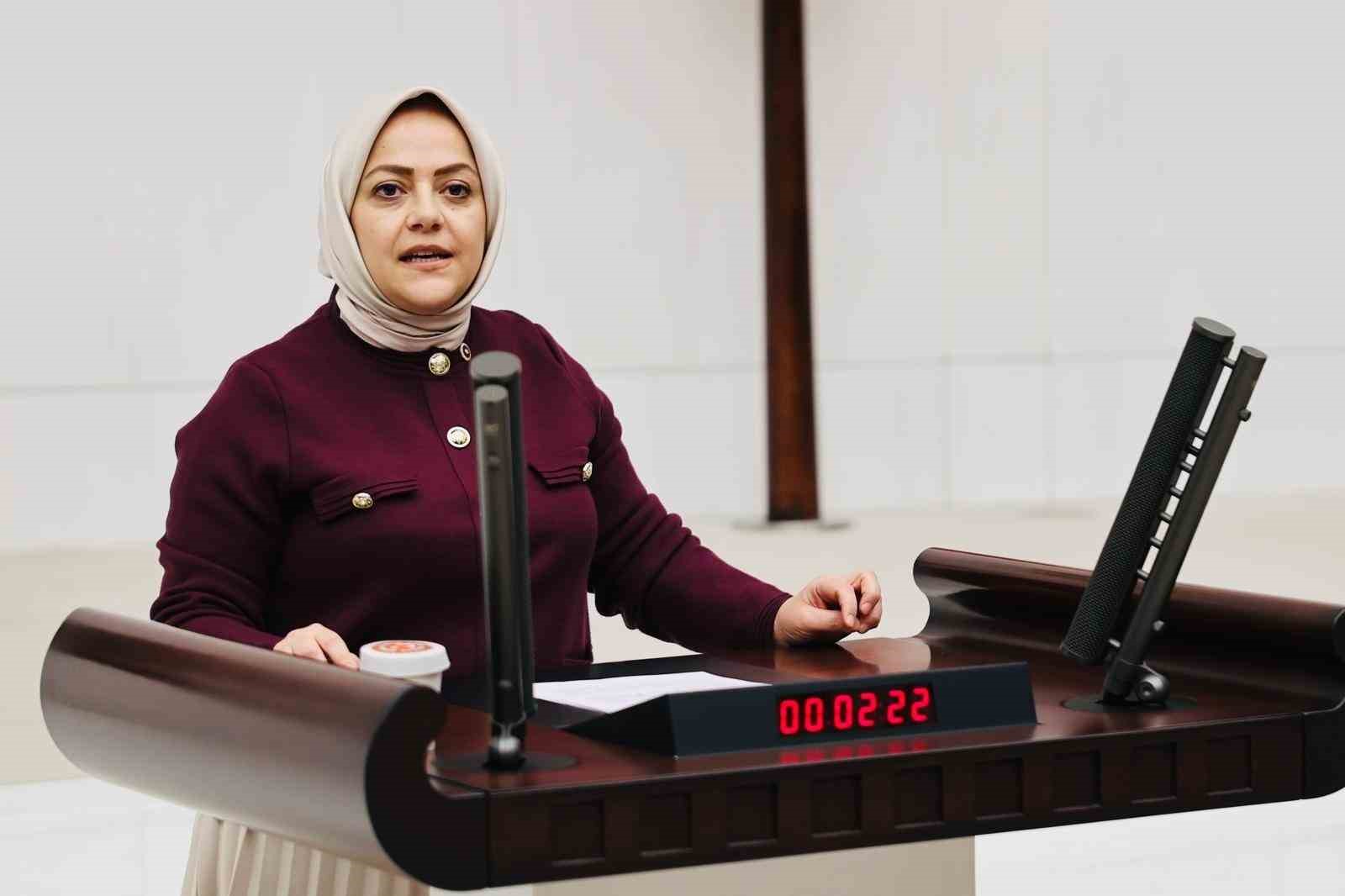 Milletvekili Ün, Özgür Özel’e yapılan saldırıyı kınadı