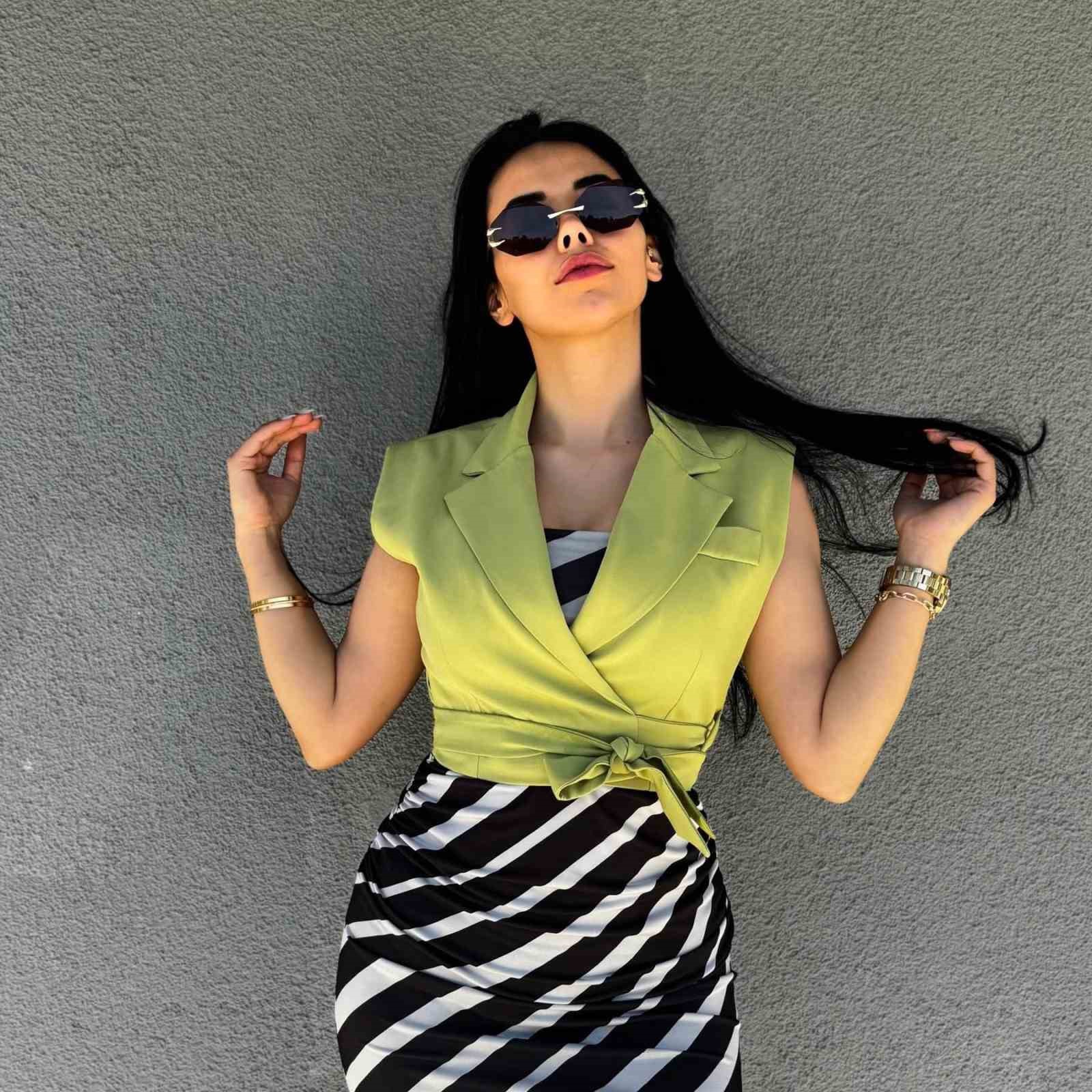 Arkadaşlarını uğurlamak isterken 5. kattan düşen kadın hayatını kaybetti